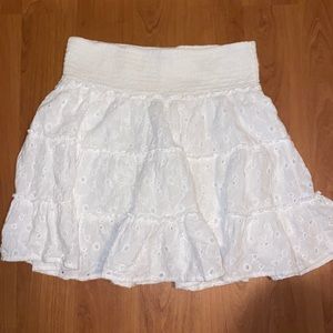 Women’s White Skirt